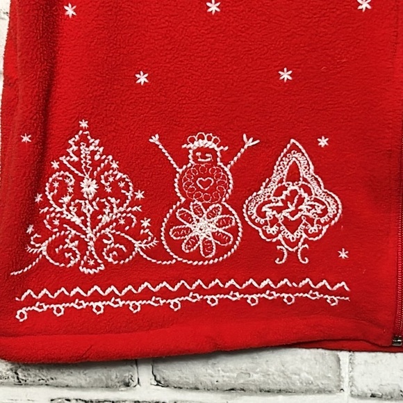 Mountain Lake Red Winter Christmas Fleece Vest. Size XL, Zips with Pockets - Picture 2 of 11